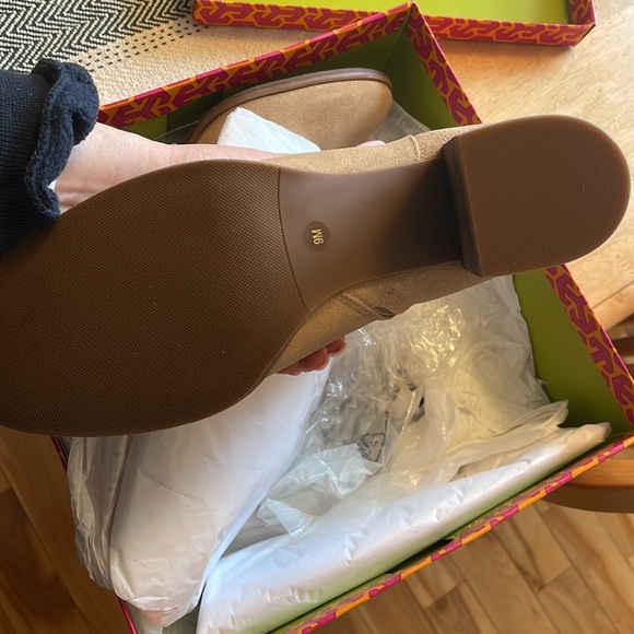 Tory Burch brand new in box never worn Sofia 65 mm suede bootie - Picture 4 of 6